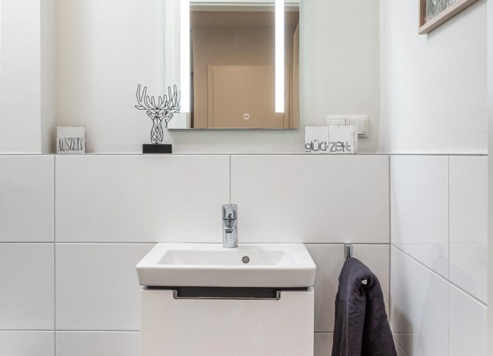 Sonnenweg 32 - Gäste-WC - Deine Ferien 