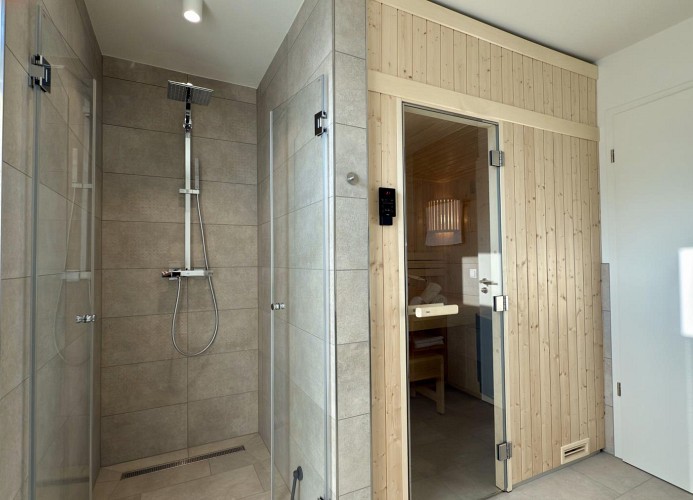 BeltBlick 30 - Deine Ferien - Dusche und Sauna