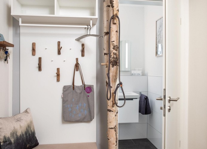 Sonnenweg 32 - Garderobe - Deine Ferien 