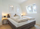 Villa Dornkamp - Wohnung 3 - Deine Ferien - Boxspringbett 