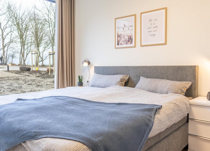 BeltBlick 4 - Deine Ferien - Boxspringbett - Schlafzimmer 1