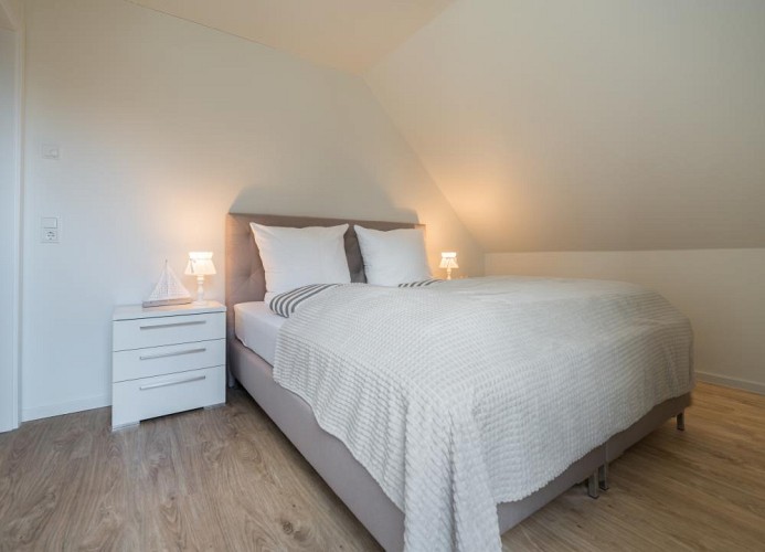 Ferienhaus Meeperle - Deine Ferien - Schlafzimmer 3 - Boxspringbett