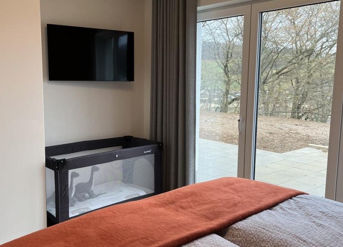 Schlafzimmer 1 mit Reisebett
