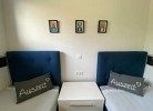 Ein Schlafzimmer hat zwei Betten