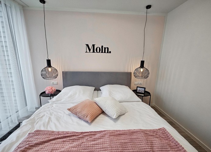 BeltBlick 27 - Deine Ferien - Boxspringbett - Schlafzimmer 2