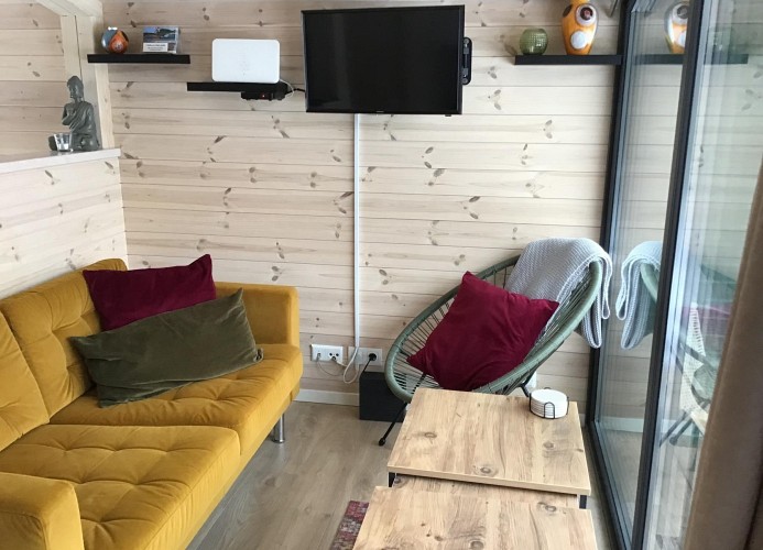 Naturverliebt am Diemelsee - Tiny House - Deine Ferien - Sofa