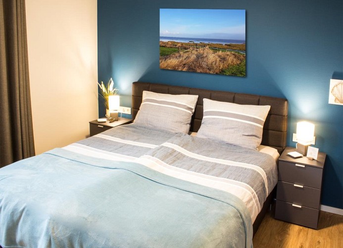 Schlafzimmer 1