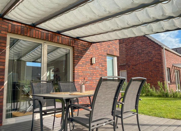 Kutterhafen 2 - Deine Ferien - Terrasse mit Beschattung