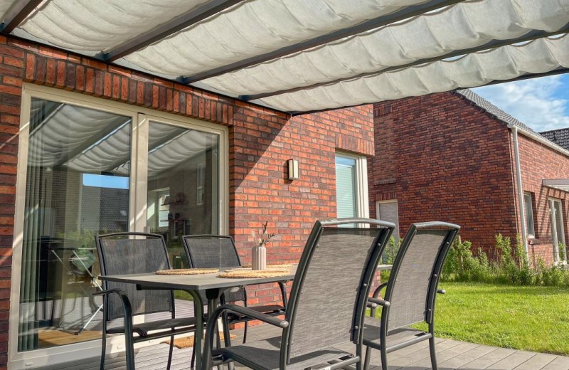 Kutterhafen 2 - Deine Ferien - Terrasse mit Beschattung